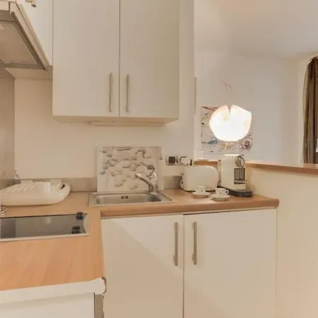 Guestready - Artsy Flat For 2 Near Opera *